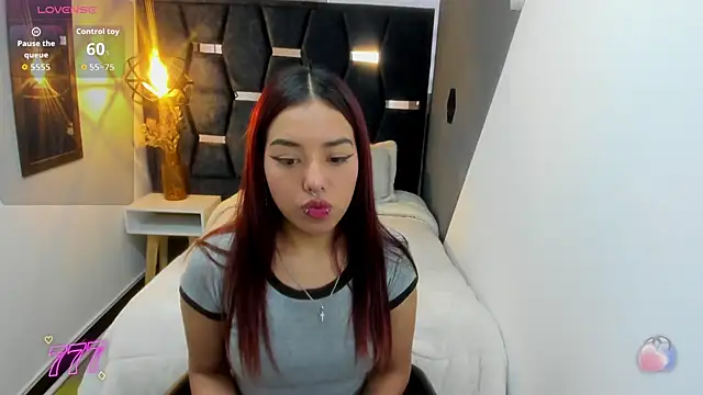 Snapshot of Abby__Sweet1 chatting on March 18, 9:18 pm Abby Sweet1 online show from March 18, 9:18 pm