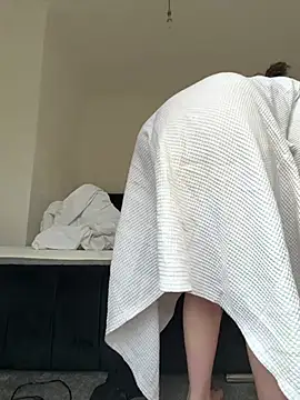 Snapshot of NaughtyNicolexxxx chatting on March 19, 10:41 am NaughtyNicolexxxx online show from March 19, 10:41 am