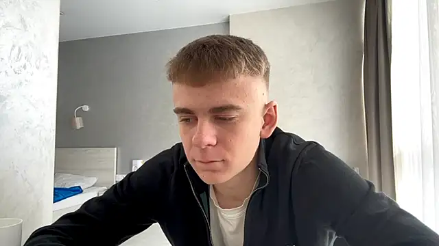 Snapshot of SoloFury chatting on April 14, 7:58 am SoloFury online show from April 14, 7:58 am