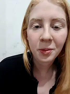 ninaxbabyy online show from April 10, 8:35 pm