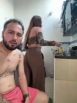 lindaandtony online show from March 20, 10:47 pm