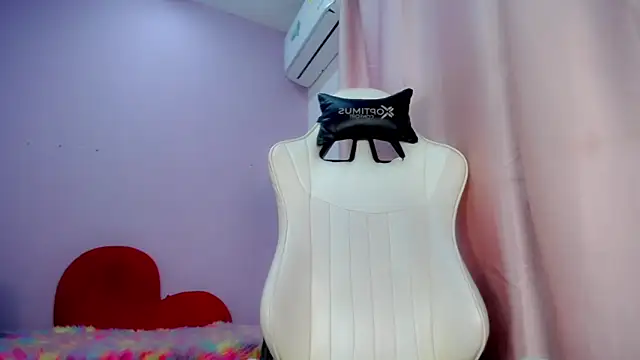 Hot Gaara  online show from April 1, 3:51 am