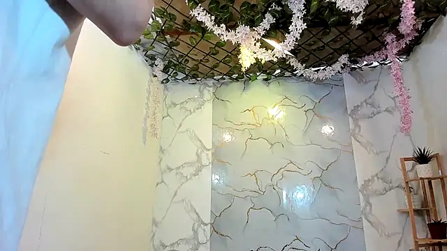Nahomi hot 77 online show from June 21, 1:03 pm