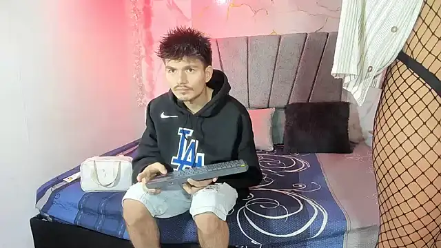 Nahomi hot 77 online show from July 31, 1:10 pm