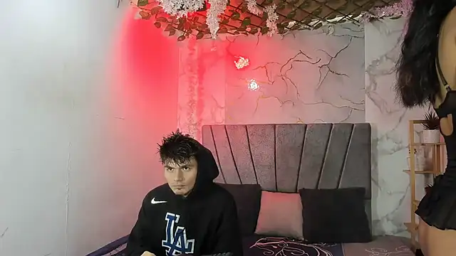 Nahomi hot 77 online show from August 3, 1:16 pm
