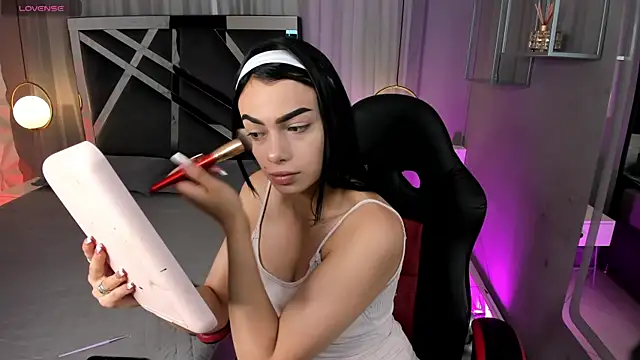 Snapshot of Magic_katt chatting on May 14, 7:42 pm Magic katt online show from May 14, 7:42 pm