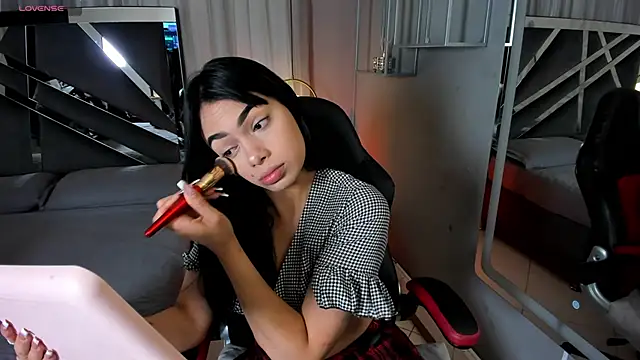 Snapshot of Magic_katt chatting on May 22, 2:33 pm Magic katt online show from May 22, 2:33 pm