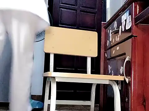 Cenderellaa online show from March 31, 9:59 pm