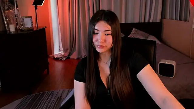 IceIcebabe  online show from May 15, 11:45 pm