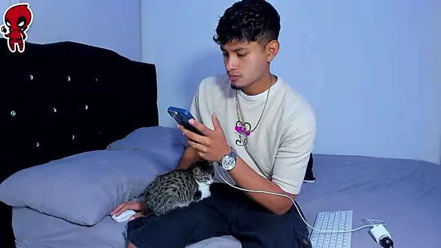 Snapshot of Thiago_snoop chatting on March 20, 3:11 am Thiago snoop online show from March 20, 3:11 am