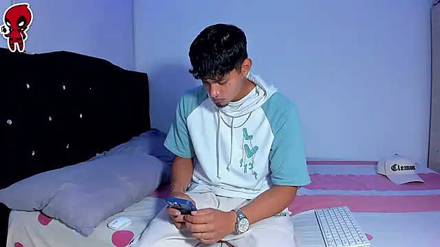 Snapshot of Thiago_snoop chatting on March 26, 1:01 am Thiago snoop online show from March 26, 1:01 am