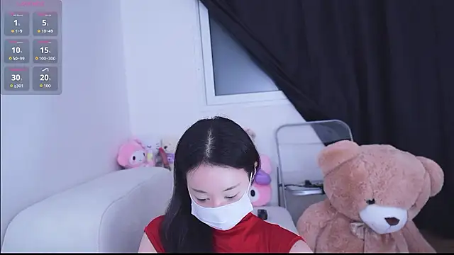 Snapshot of sexyjoy95 chatting on April 14, 10:32 am sexyjoy95 online show from April 14, 10:32 am