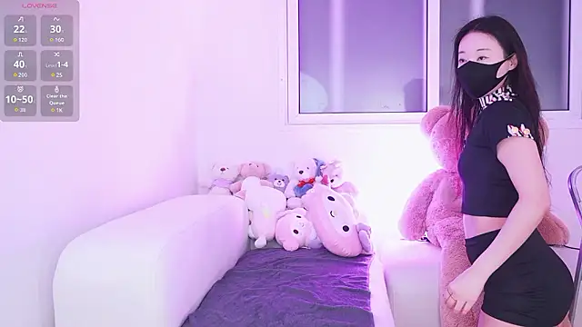 Snapshot of sexyjoy95 chatting on April 29, 10:41 am sexyjoy95 online show from April 29, 10:41 am