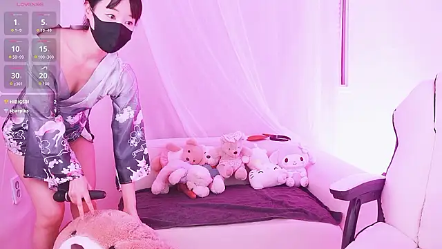 Snapshot of sexyjoy95 chatting on May 13, 10:45 am sexyjoy95 online show from May 13, 10:45 am