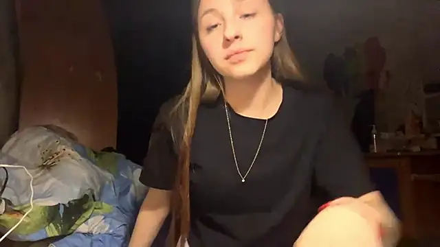 Snapshot of Vickyfaith chatting on March 21, 10:02 pm Vickyfaith online show from March 21, 10:02 pm