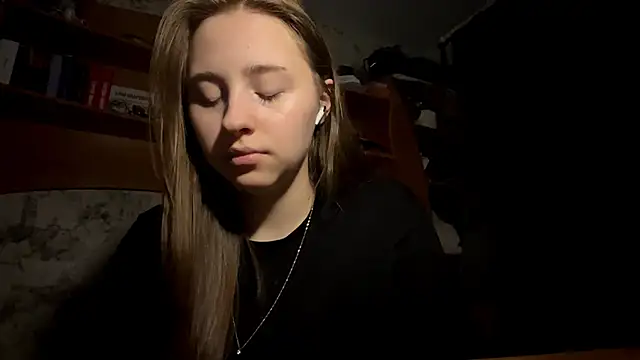 Snapshot of Vickyfaith chatting on March 29, 8:42 pm Vickyfaith online show from March 29, 8:42 pm