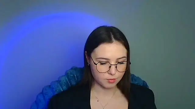 Nika nik a online show from March 27, 12:16 pm