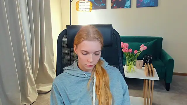 Snapshot of PetraRohal chatting on March 19, 6:39 am PetraRohal online show from March 19, 6:39 am