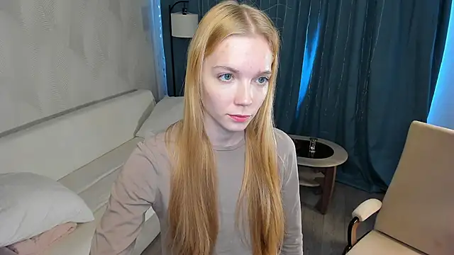 Snapshot of PetraRohal chatting on March 24, 7:13 am PetraRohal online show from March 24, 7:13 am