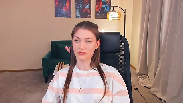 JulissaLipoma online show from March 22, 7:34 am