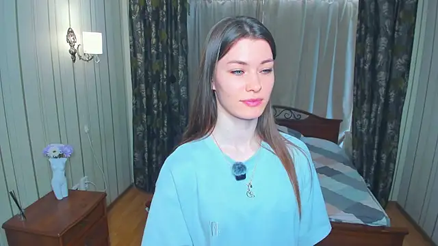 JulissaLipoma online show from March 24, 7:02 am