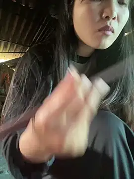 Snapshot of Be-tihon chatting on March 19, 8:18 am Be-tihon online show from March 19, 8:18 am