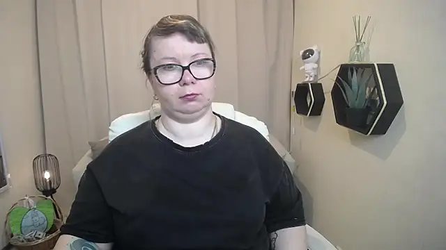 BonnnyBoobsy online show from March 27, 7:03 am