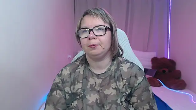 BonnnyBoobsy online show from May 9, 12:21 pm