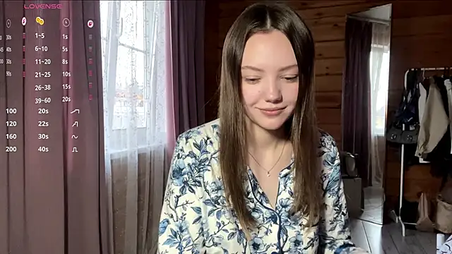 Snapshot of LenLen_Solen chatting on June 27, 12:44 pm LenLen Solen online show from June 27, 12:44 pm