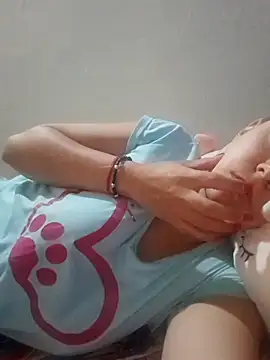 Snapshot of Isabelmotta_ chatting on March 29, 7:47 pm Isabelmotta online show from March 29, 7:47 pm