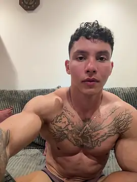 Snapshot of JAYCAM_ chatting on April 30, 11:31 pm JAYCAM online show from April 30, 11:31 pm