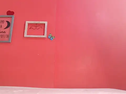 Snapshot of CharlotteBrownn2 chatting on April 1, 1:12 pm CharlotteBrownn2 online show from April 1, 1:12 pm