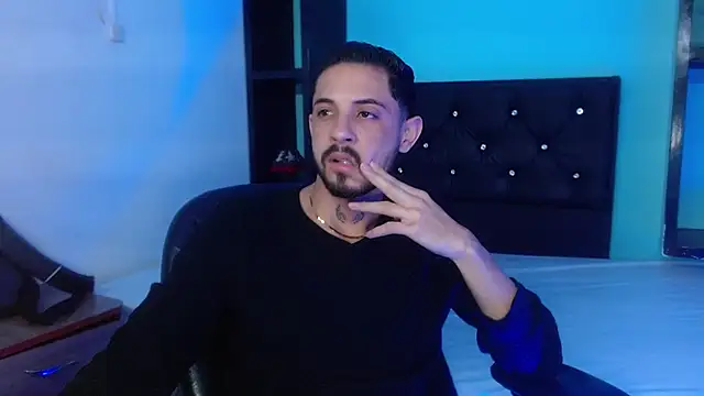 clark kent  online show from March 29, 7:58 pm