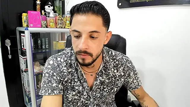 clark kent  online show from April 4, 11:24 pm