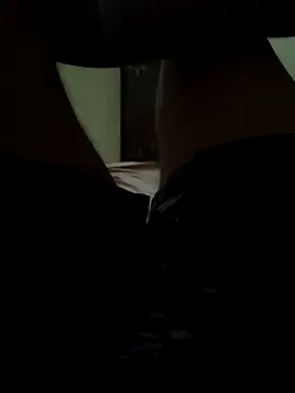 Snapshot of Stranger_boy123 chatting on March 21, 8:23 pm Stranger boy123 online show from March 21, 8:23 pm