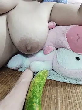 Bigboobs909 online show from June 6, 3:00 am