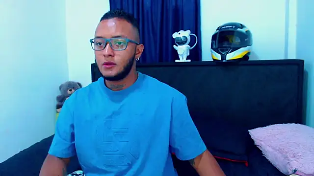 MascTyler online show from March 29, 9:37 pm