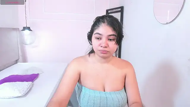 Snapshot of MilaHeat1 chatting on March 31, 7:47 pm MilaHeat1 online show from March 31, 7:47 pm