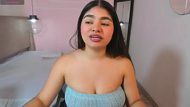 MilaHeat1 online show from May 1, 7:40 pm