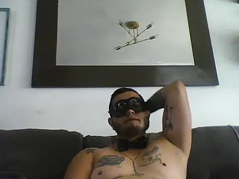 Snapshot of HOTB0Y18 chatting on March 23, 4:22 pm HOTB0Y18 online show from March 23, 4:22 pm