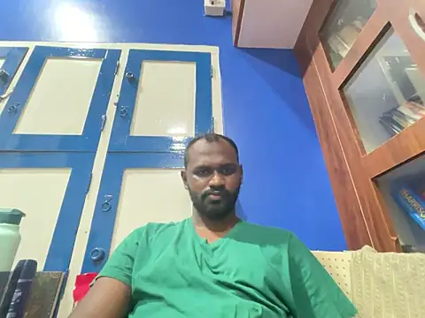 Snapshot of singletamilguy chatting on March 19, 8:35 pm singletamilguy online show from March 19, 8:35 pm