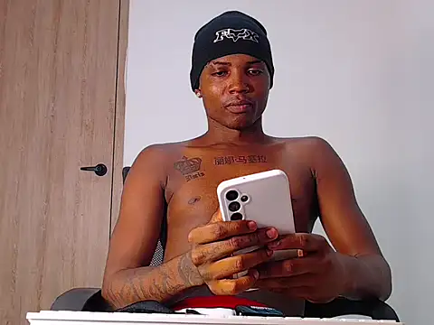 Snapshot of Bigcock23cmt chatting on April 4, 5:54 pm Bigcock23cmt online show from April 4, 5:54 pm