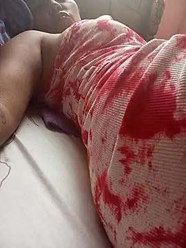 Snapshot of Roxanna_SexyGril chatting on March 24, 5:51 pm Roxanna SexyGril online show from March 24, 5:51 pm