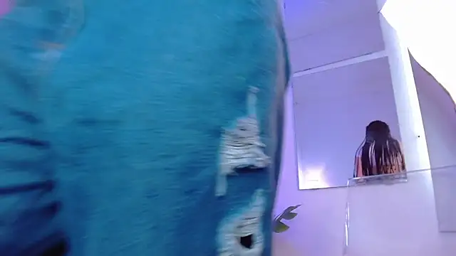 shiny foxeyes online show from March 24, 9:20 pm