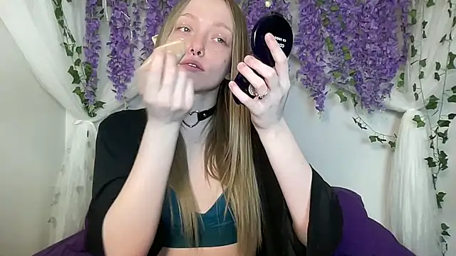 ElfGirlAna online show from March 25, 3:29 pm