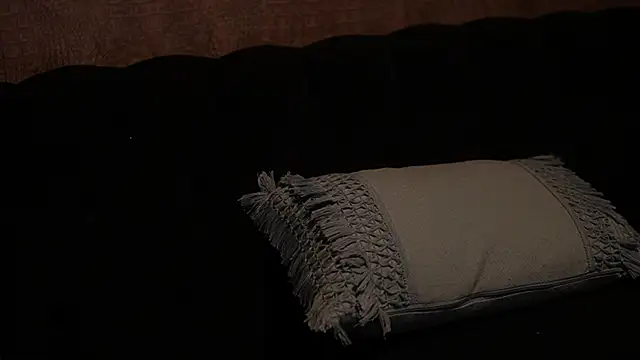 Snapshot of DaliaParis chatting on April 2, 9:01 pm DaliaParis online show from April 2, 9:01 pm