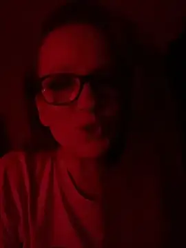 LizzieZ1975 online show from May 4, 12:06 am