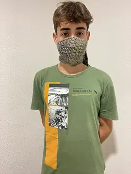 Snapshot of EyeContact22 chatting on March 25, 10:38 pm EyeContact22 online show from March 25, 10:38 pm