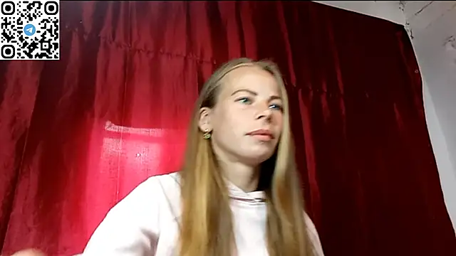 Snapshot of SilentPassion567 chatting on May 12, 10:23 am SilentPassion567 online show from May 12, 10:23 am