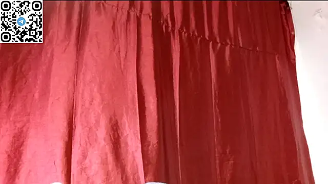 Snapshot of SilentPassion567 chatting on May 13, 8:38 pm SilentPassion567 online show from May 13, 8:38 pm